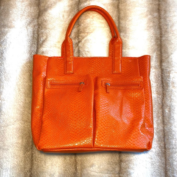 Neiman Marcus Shoulder Bag Tote 4 Outer Pockets Orange Vegan Stamped Snakeskin - Picture 8 of 11
